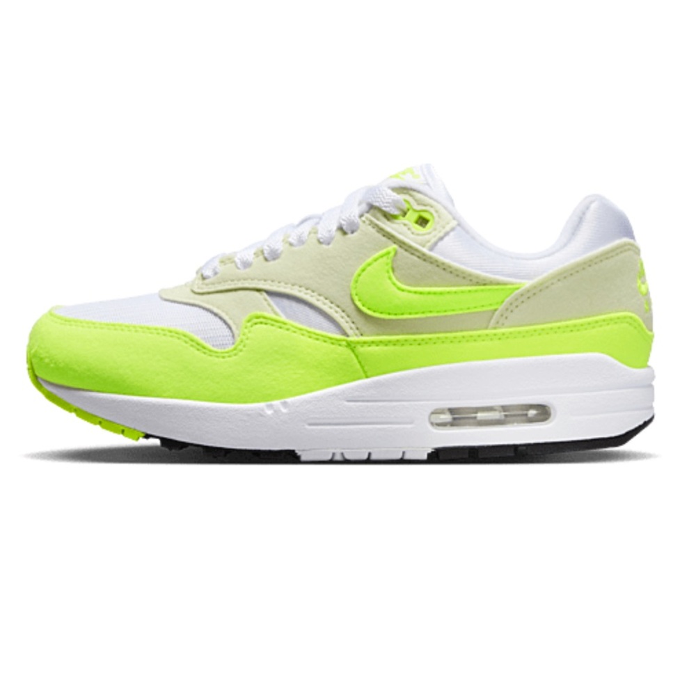 NIB Nike Air Max limited edition neon yellow/white sz 9